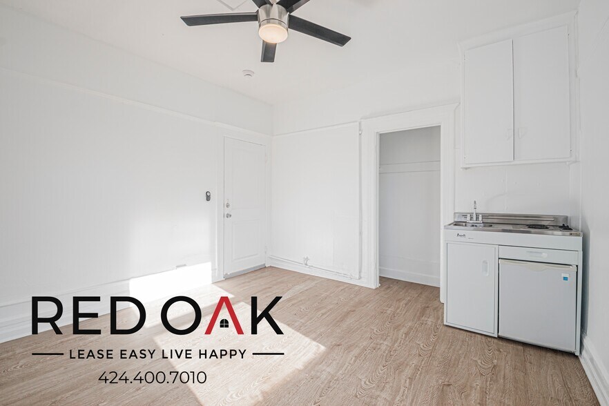 Building Photo - 1423 S Burlington Ave