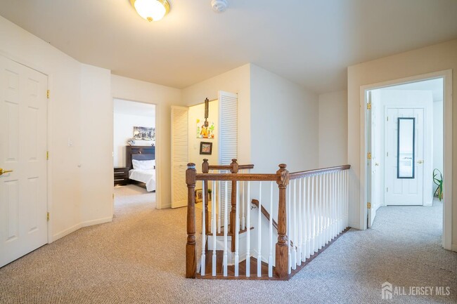Building Photo - 460 Morning Glory Dr