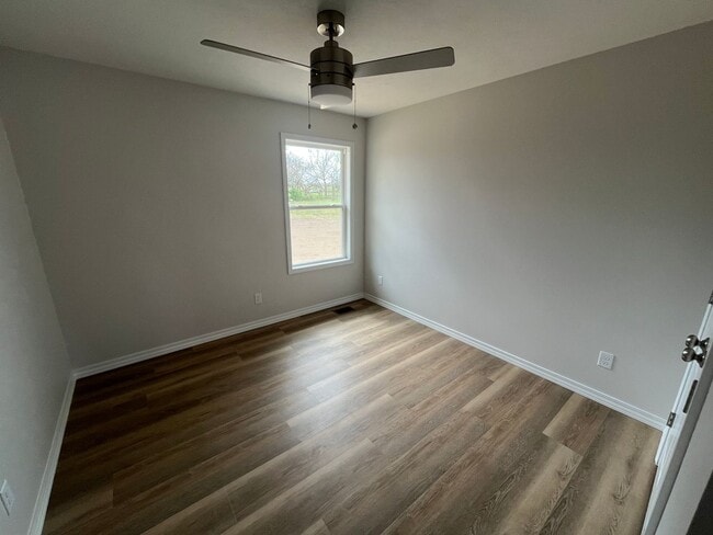 Building Photo - Beautiful, brand-new, 3-bedroom, 2-bath home in Nixa with a 3-car garage.
