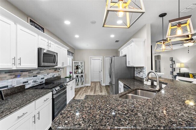 Building Photo - 15193 Mille Fiore Blvd