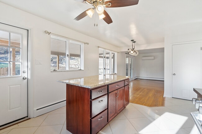Building Photo - 3609 Harbison Ave