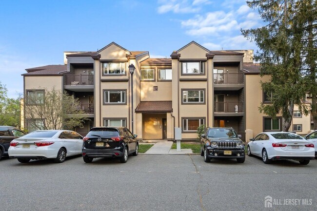 Primary Photo - 3231 Sayre Dr