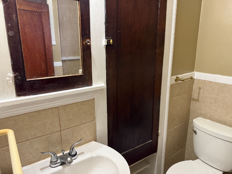 Building Photo - 3706 Stickney Ave