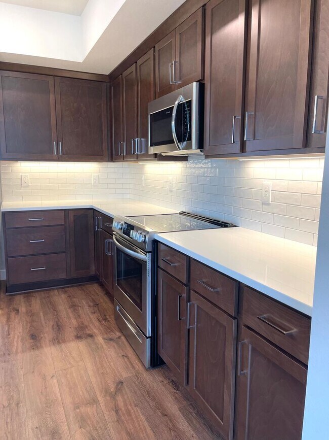 Building Photo - 2560 Clark Rdg Dr