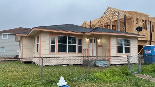 Building Photo - 4620 Nichols St