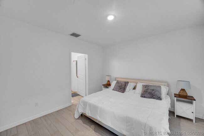Building Photo - 5082 Armina Pl