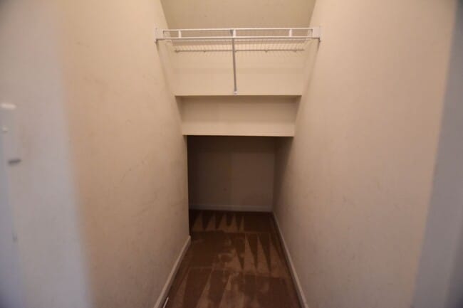 Building Photo - 3 bedroom 2.5 bath townhome