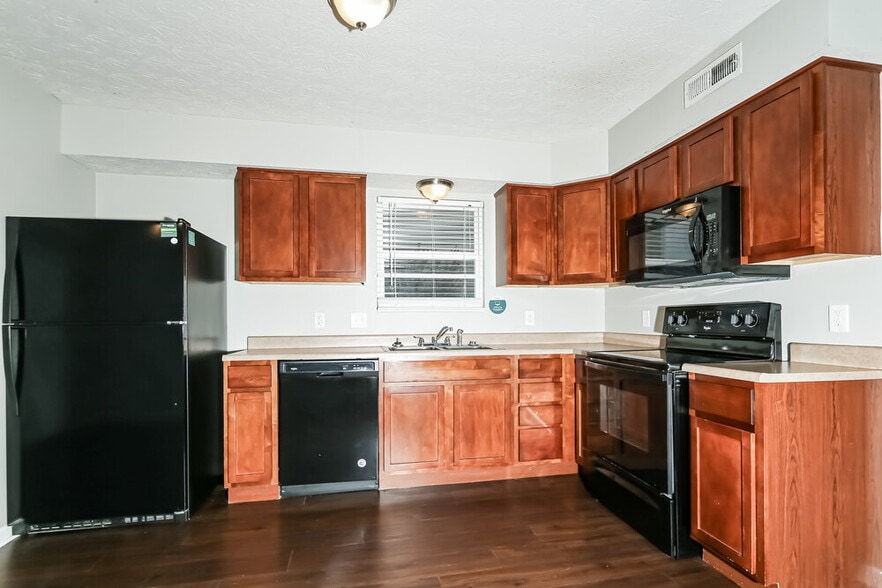 Building Photo - 1396 Pencross Ln