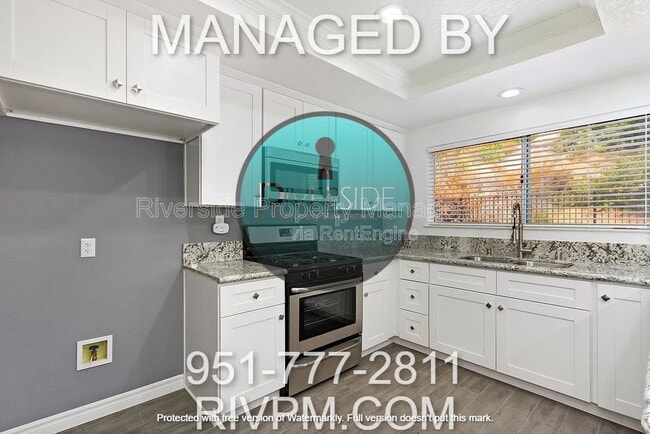 Building Photo - 549 Bruin Dr