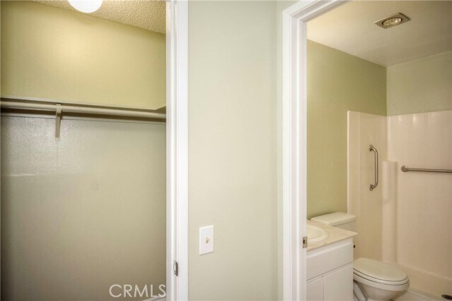 Building Photo - 1644 Carmel Cir E