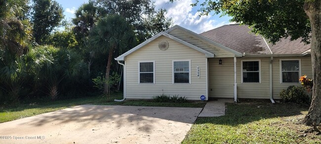 Building Photo - 2326 Talmadge Dr