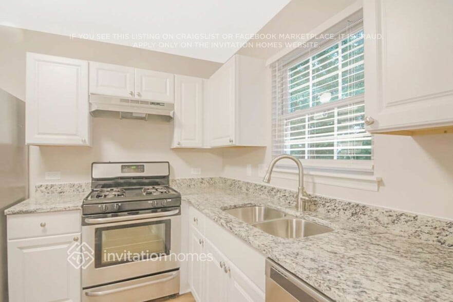 Building Photo - 9 Tumlin Ct