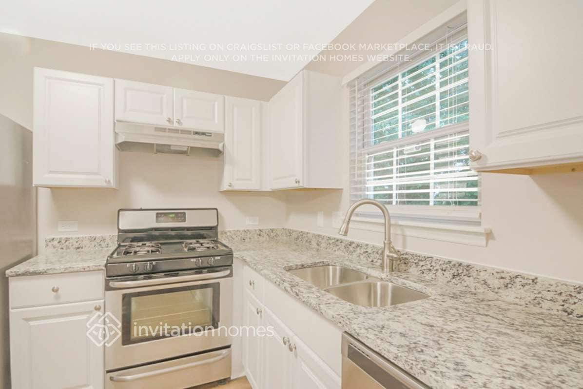 Building Photo - 9 Tumlin Ct