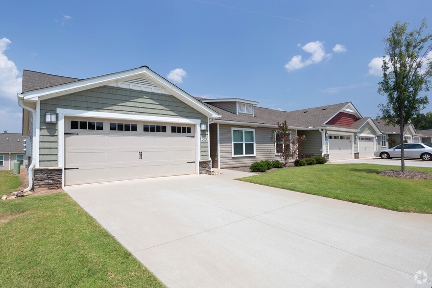 Redwood Greer Abner Creek Road 505 Everhope Ave Greer SC 29651