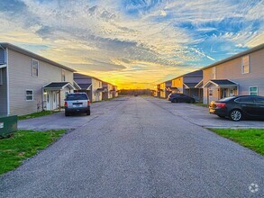 Building Photo - Laurel Flats LLC.