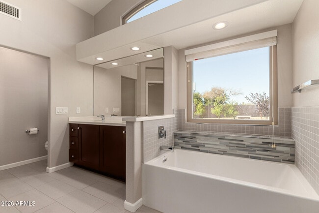 Building Photo - 20016 N 65th Dr