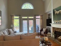 Building Photo - 4061 Glen Vista Ct