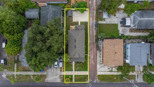 Building Photo - 1407 7th Ave N