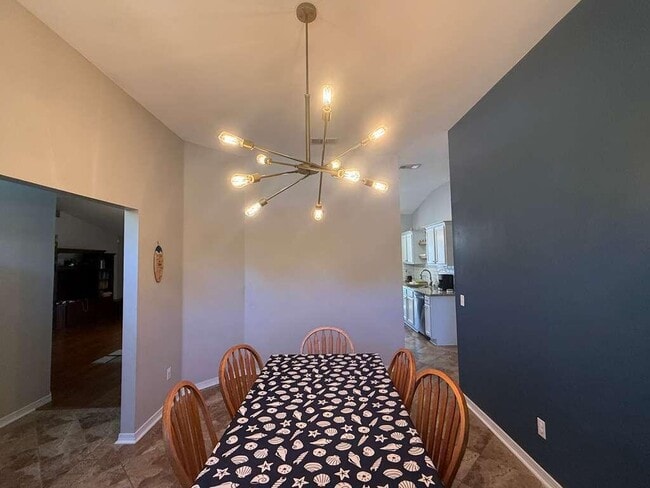 Building Photo - 4216 Shadow Ln