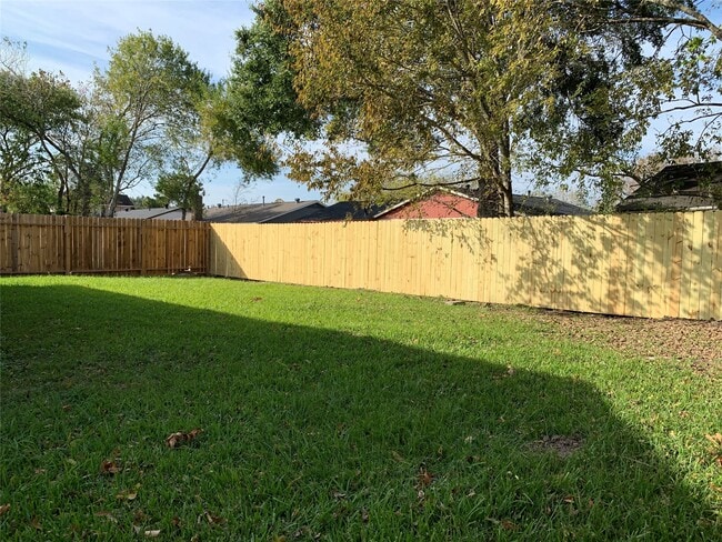 Building Photo - 7026 Rockergate Dr