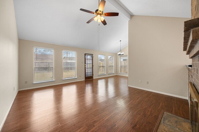 Building Photo - 2122 Echo Ridge