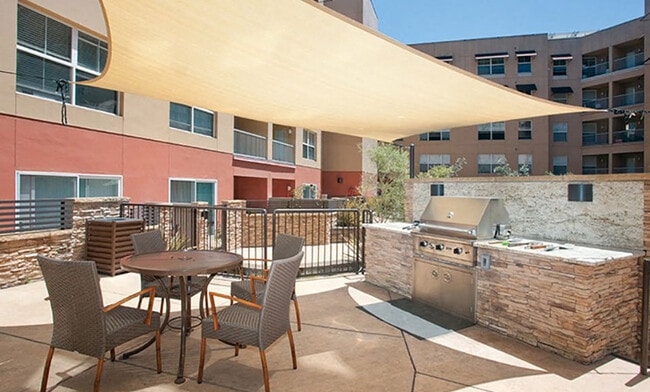 Building Photo - Rafael Town Center Apartments