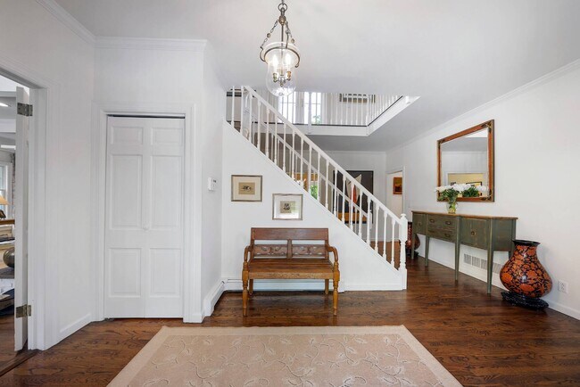 Building Photo - 154 Captains Neck Ln