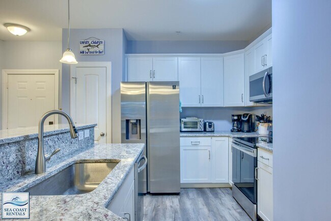 Building Photo - 2 Bedroom 2 bath furnished home - Long Term Minimum 3 month (91 days) flexible terms - Surf City