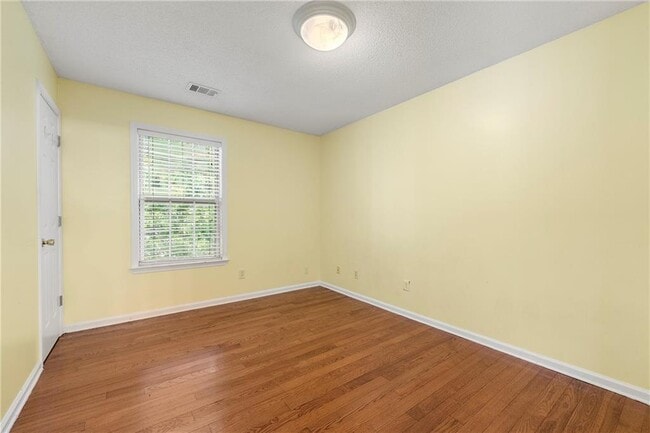 Building Photo - 3345 Oxwell Dr NW
