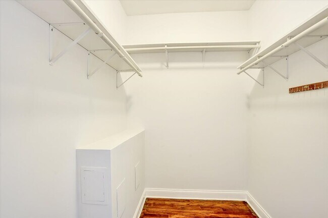 Building Photo - 3505 N Elston Ave