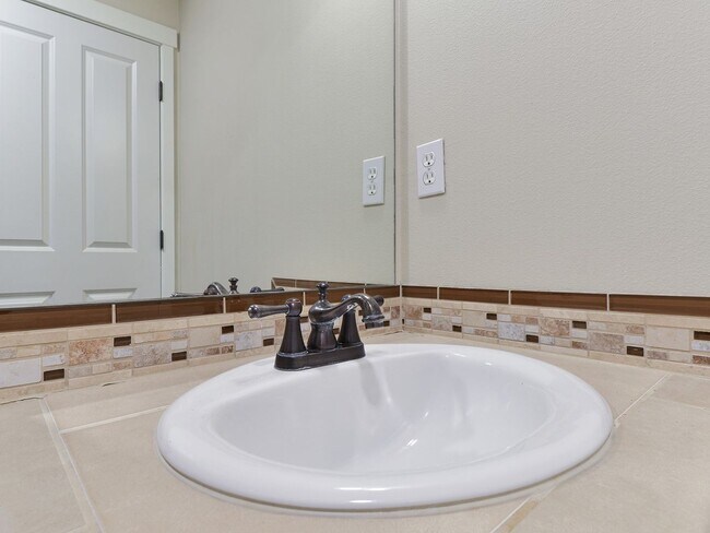 Building Photo - APPLICATION PENDING