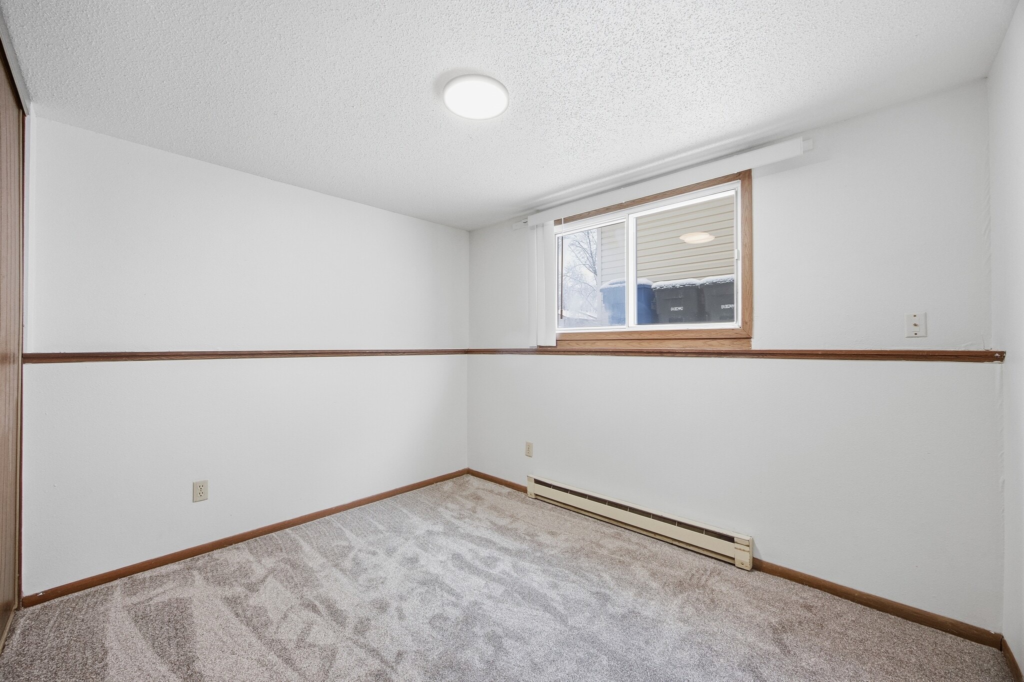 Building Photo - 3223 2nd St N