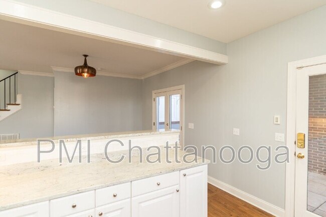 Building Photo - 515 Lindsay Ct