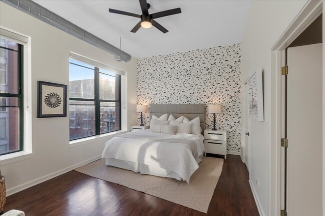 Building Photo - 936 W Madison St