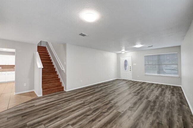 Building Photo - 14418 Cellini Dr