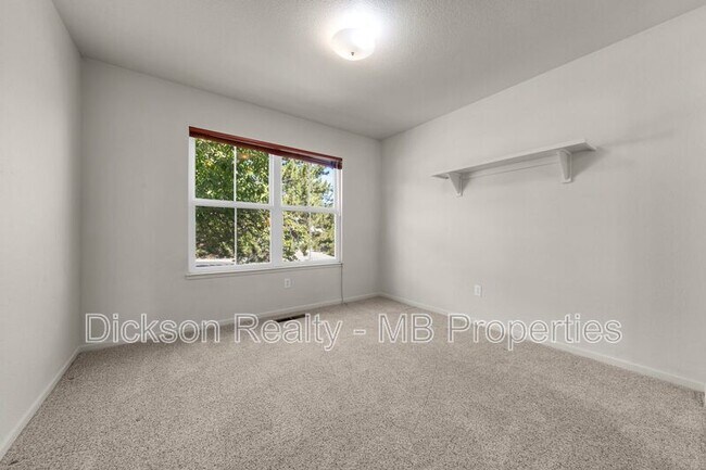 Building Photo - 970 Teresa Pl