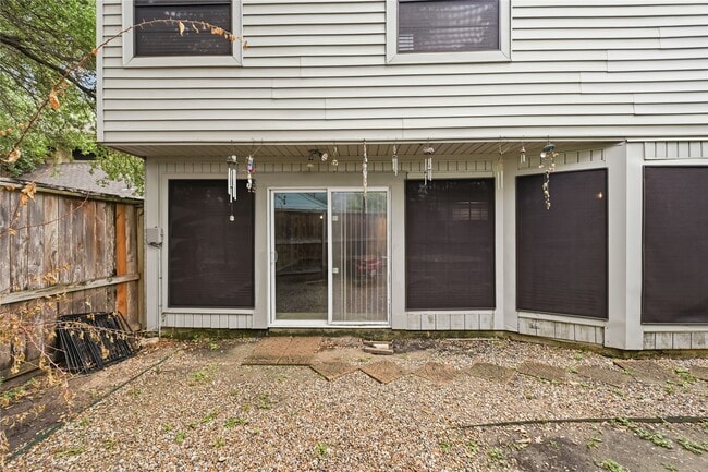 Building Photo - 5106 Spruce Forest Dr