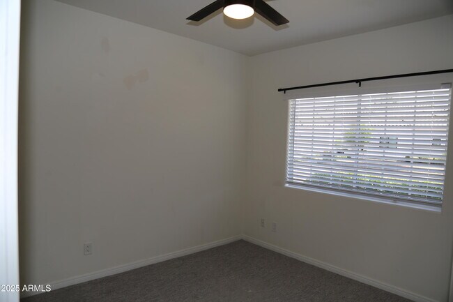 Building Photo - 8895 E Wood Dr
