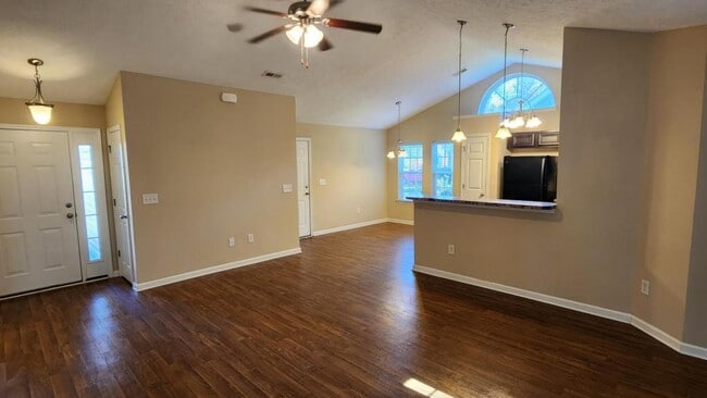 Building Photo - 165 Woodland Pk Lp