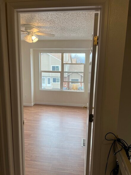 Building Photo - 4797 Live Oak Dr