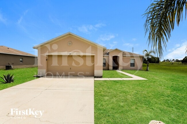 Building Photo - 939 Cumberland Dr