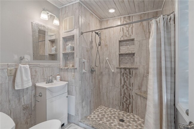 Building Photo - 1131 Marlyn Park Dr