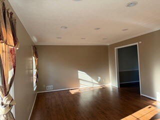 Building Photo - 698 Shannon Way