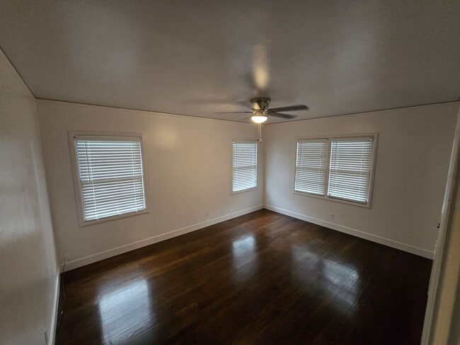 Building Photo - 1320  Polly&#39;s Trust Colonial