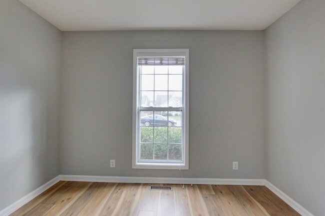 Building Photo - 3696 S Naples Ct
