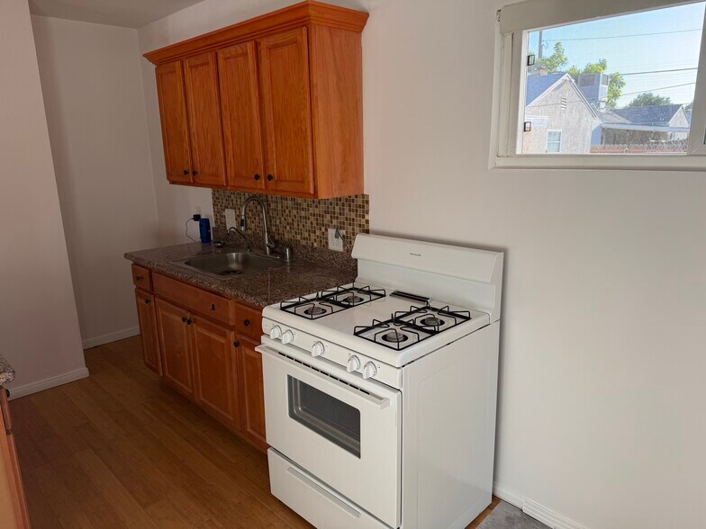 Building Photo - 18715 Valerio St