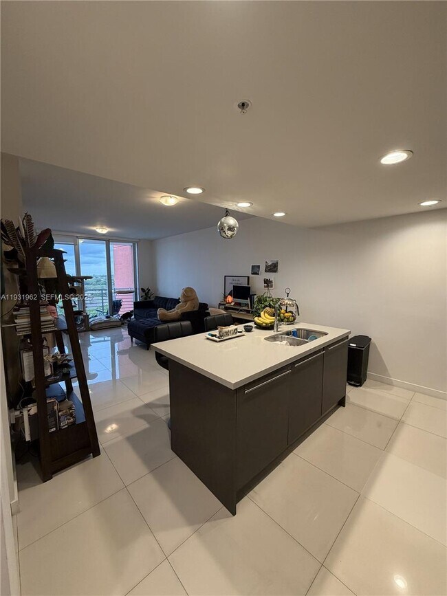 Building Photo - 7661 NW 107th Ave