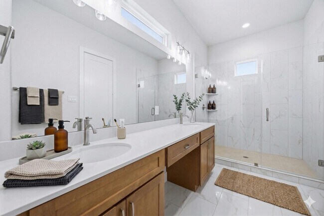 Building Photo - 6109 De Campo St