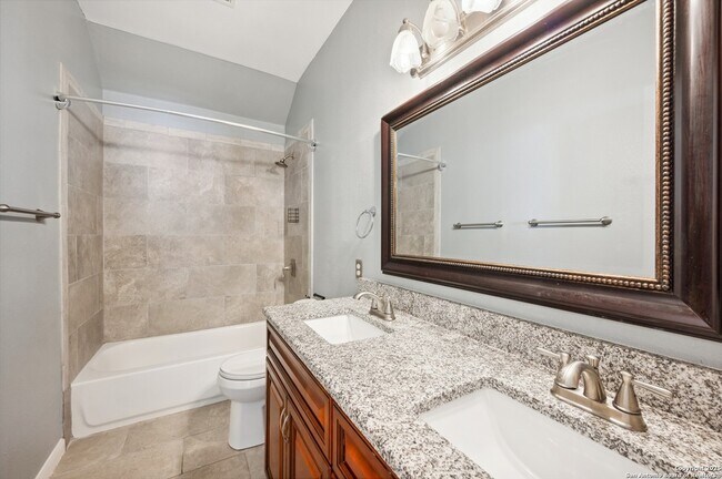 Building Photo - 207 Verde Ridge