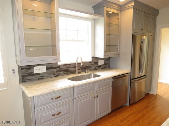 Building Photo - 4235 Redonda Ln